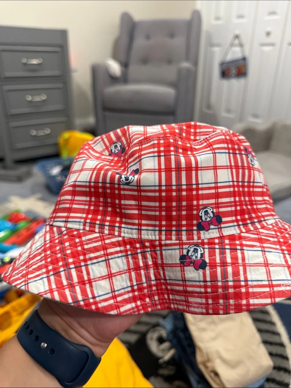Old Navy White Mickey Mouse Embroidered Bucket Hat with Red Accents